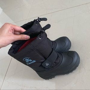 kamik boy winter snowboots size9